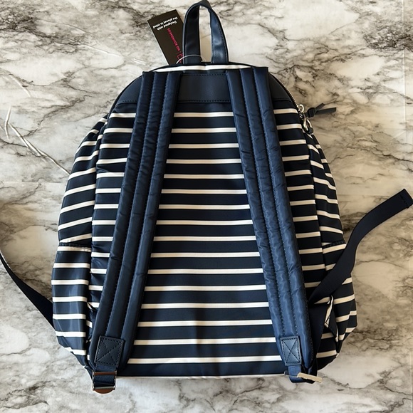 No Boundaries Backpack - Picture 5 of 14